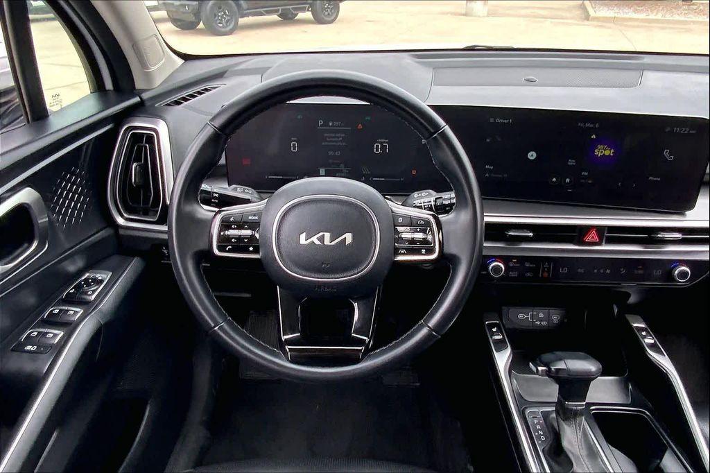 used 2024 Kia Sorento car, priced at $27,788