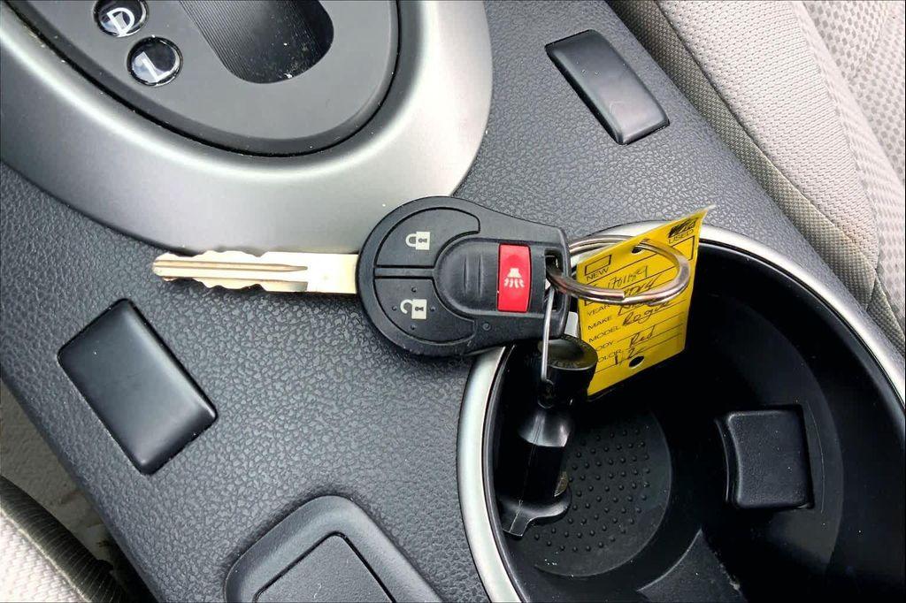 used 2014 Nissan Rogue Select car, priced at $12,000