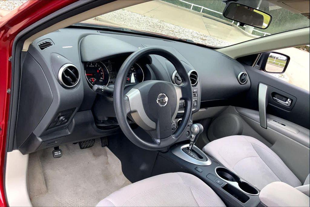 used 2014 Nissan Rogue Select car, priced at $12,000