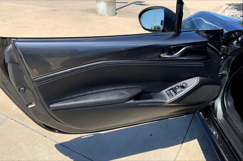 used 2023 Mazda MX-5 Miata RF car, priced at $29,887