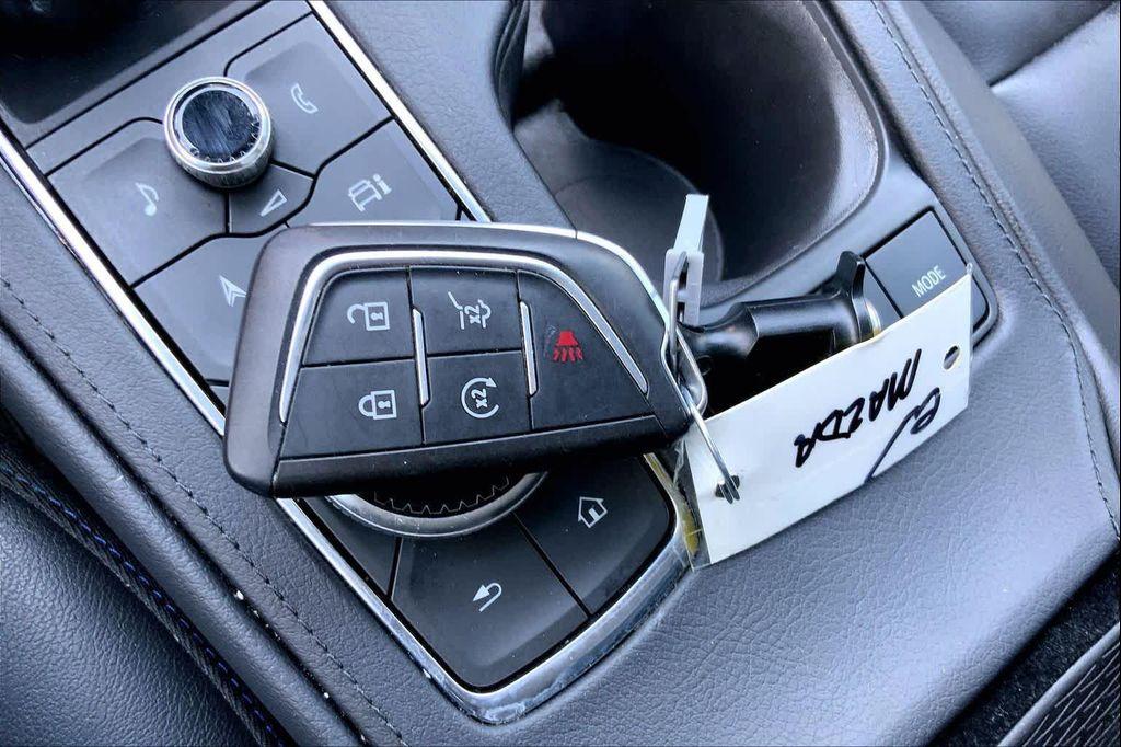 used 2024 Cadillac XT4 car, priced at $36,713