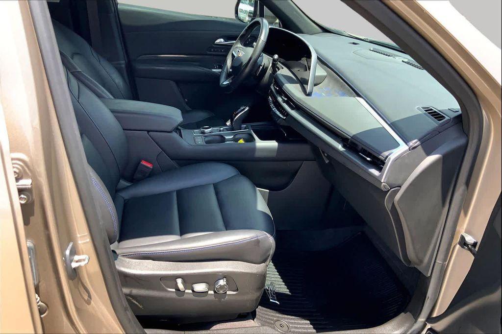 used 2024 Cadillac XT4 car, priced at $36,713