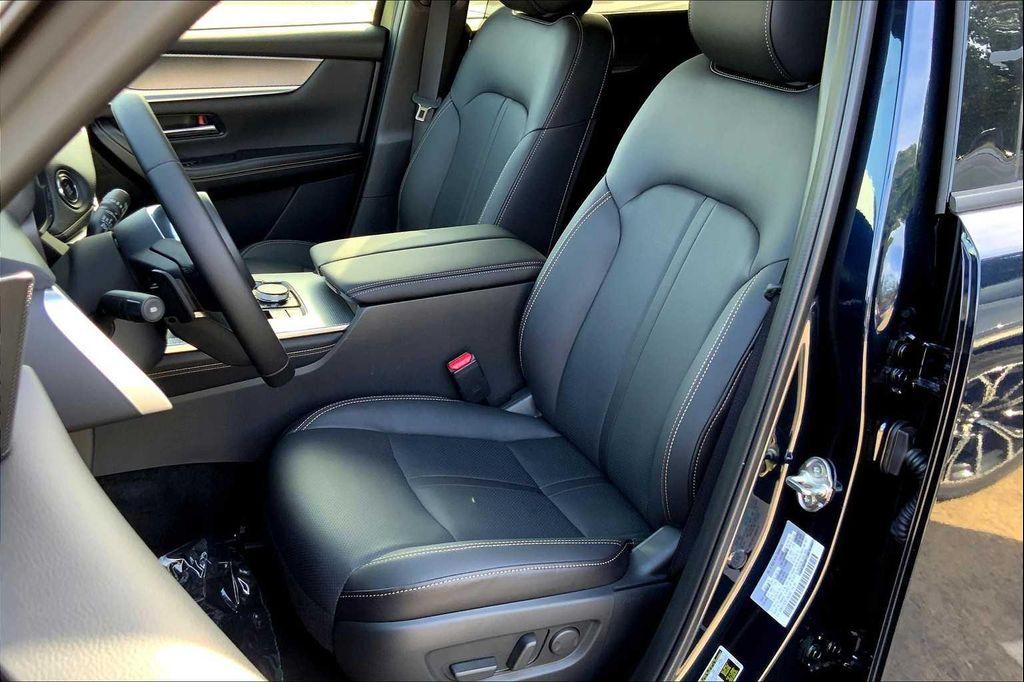 new 2025 Mazda CX-90 car, priced at $48,705