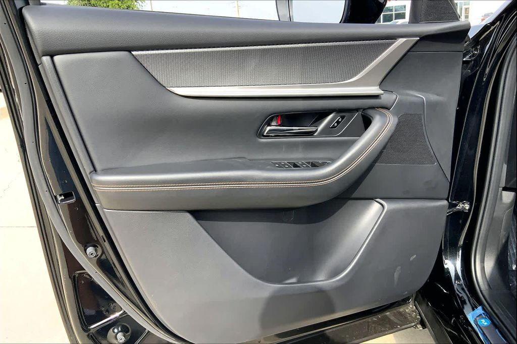 new 2026 Mazda CX-70 PHEV car, priced at $44,755