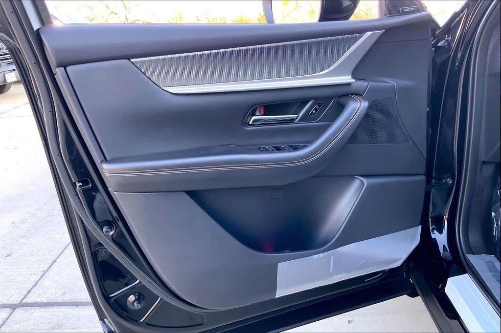 new 2026 Mazda CX-70 car, priced at $51,825