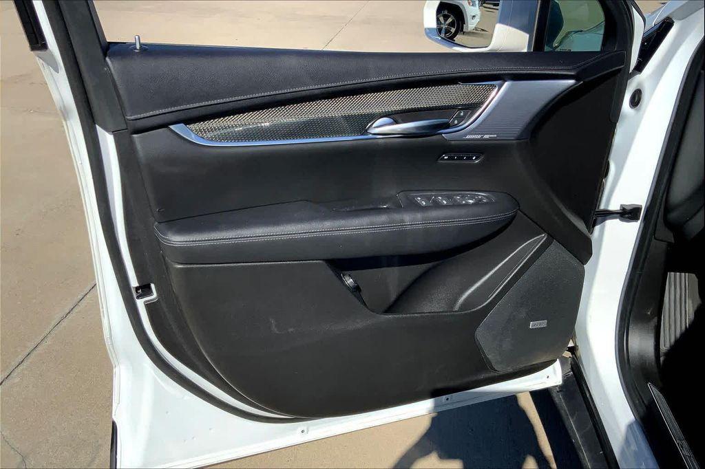 used 2020 Cadillac XT5 car, priced at $23,988