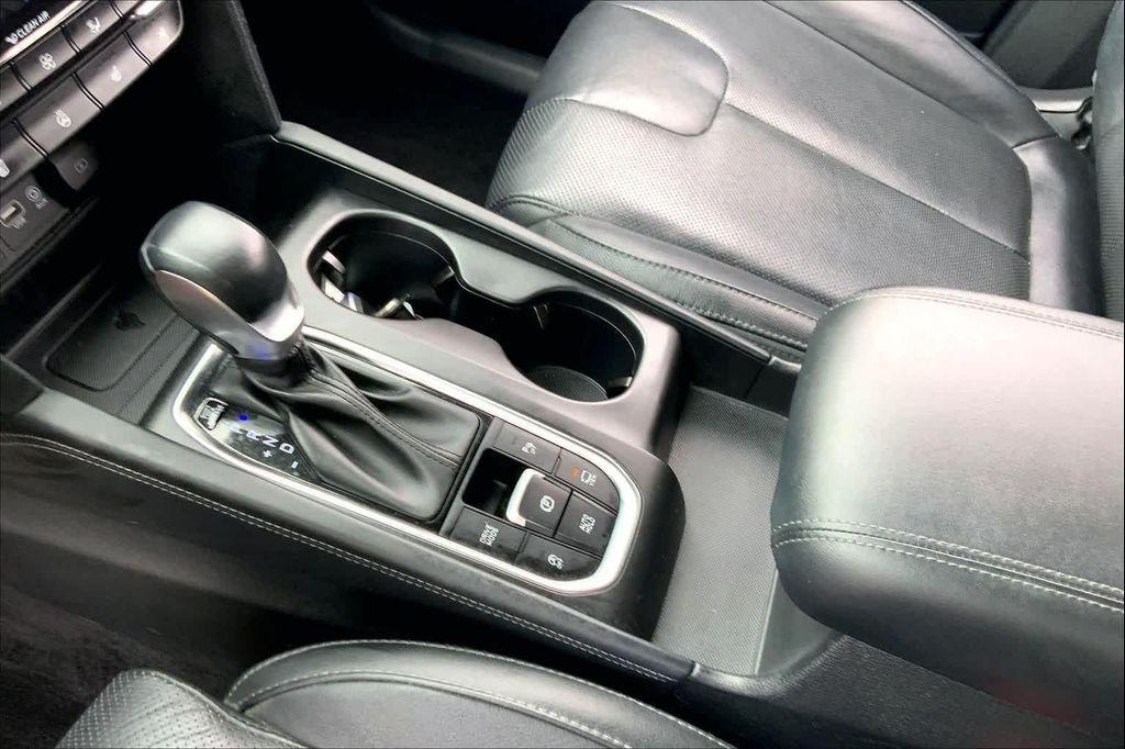 used 2020 Hyundai Santa Fe car, priced at $20,273