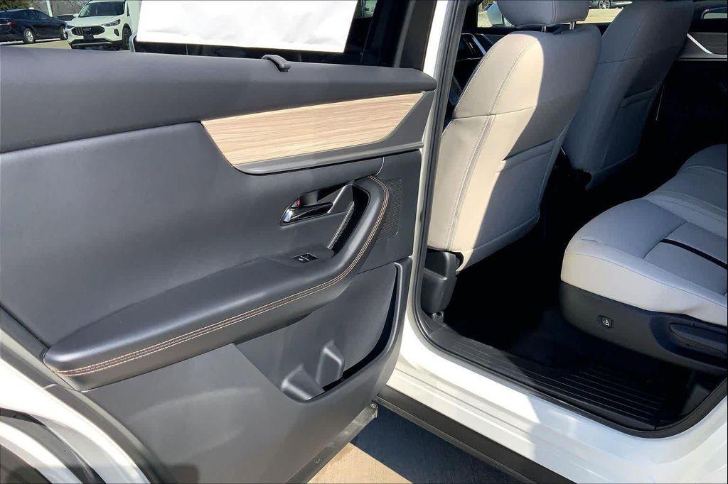 new 2026 Mazda CX-90 car, priced at $43,575