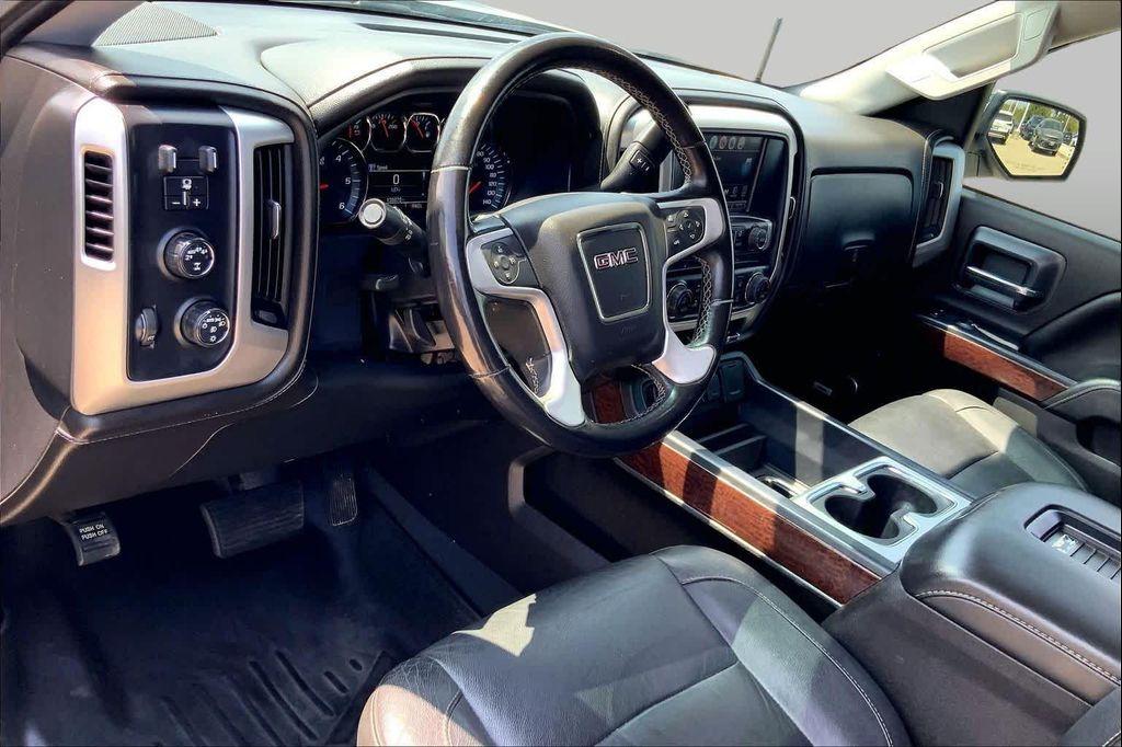 used 2018 GMC Sierra 1500 car, priced at $23,212