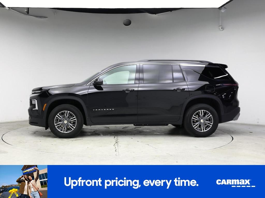 used 2025 Chevrolet Traverse car, priced at $34,998