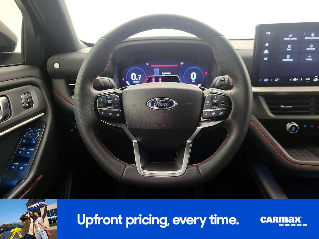 used 2025 Ford Explorer car, priced at $40,998