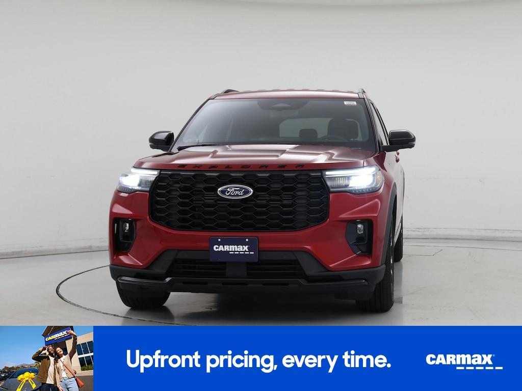 used 2025 Ford Explorer car, priced at $40,998