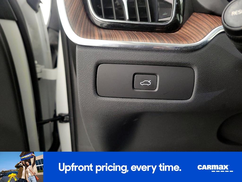 used 2023 Volvo XC60 car, priced at $35,998