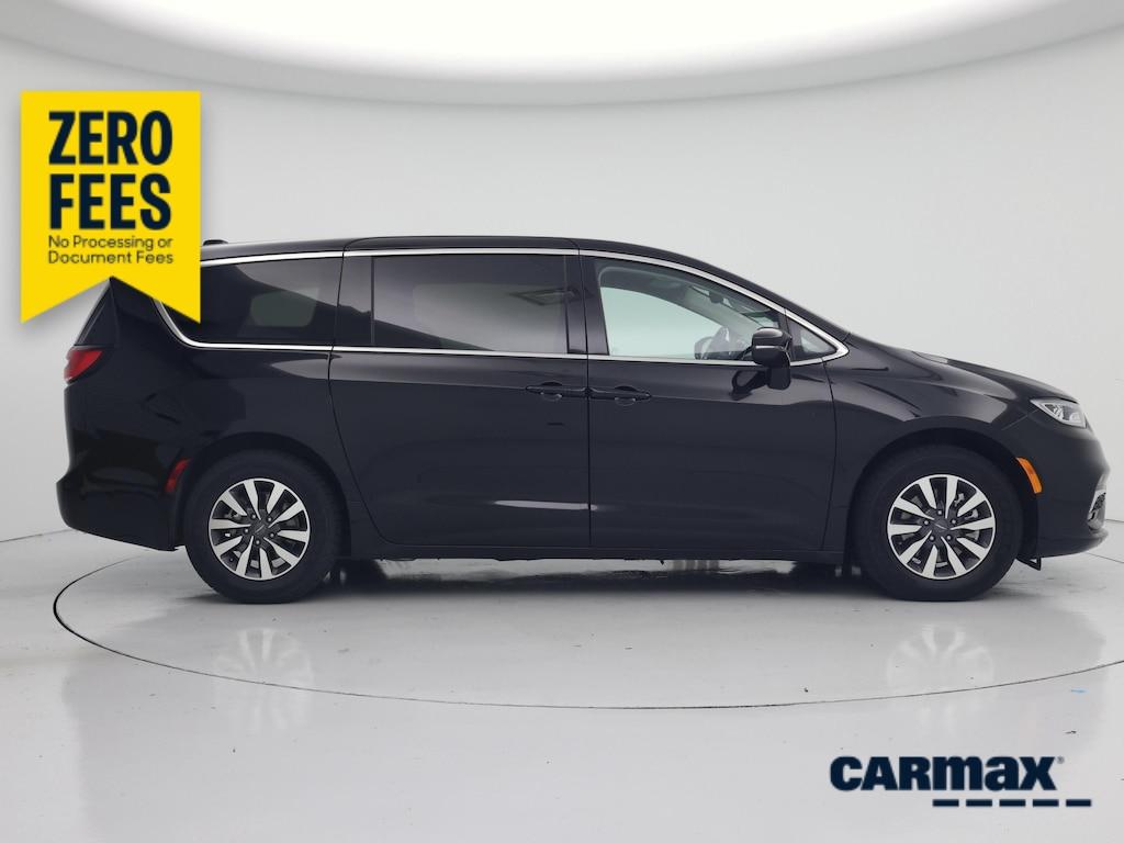 used 2024 Chrysler Pacifica Hybrid car, priced at $26,998