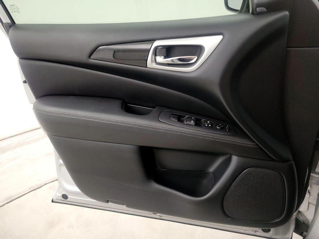 used 2020 Nissan Pathfinder car, priced at $24,998