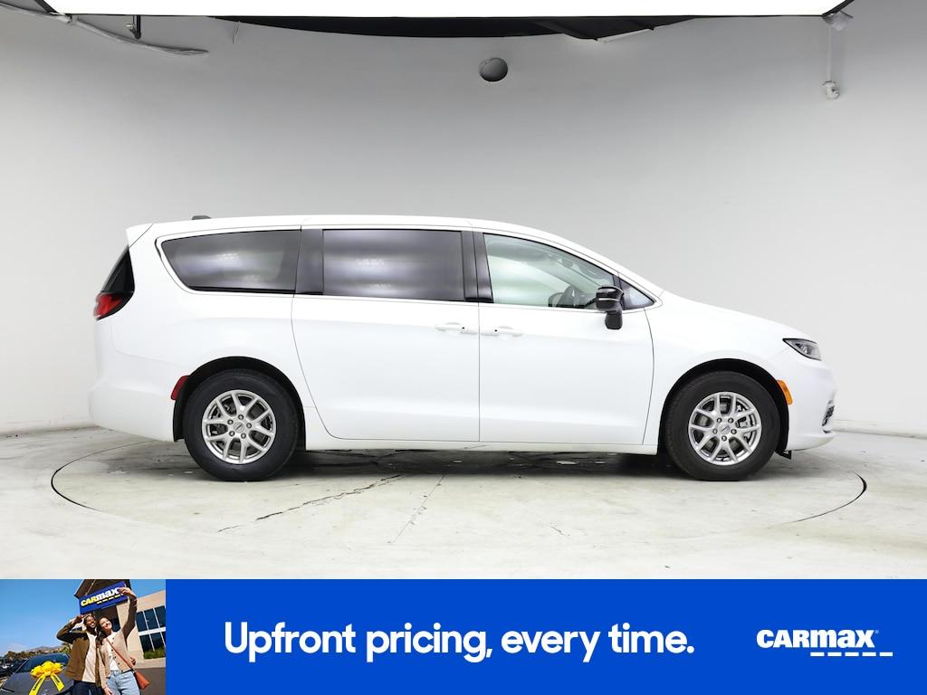 used 2024 Chrysler Pacifica car, priced at $28,998