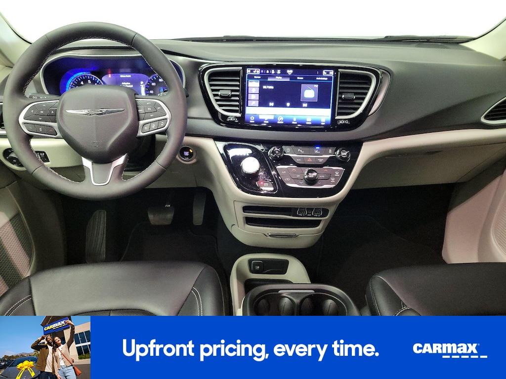 used 2024 Chrysler Pacifica car, priced at $28,998