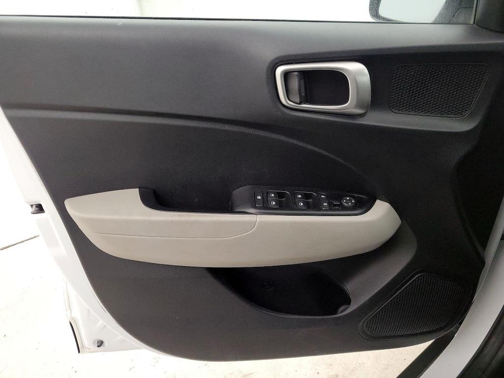 used 2023 Hyundai Venue car, priced at $17,998