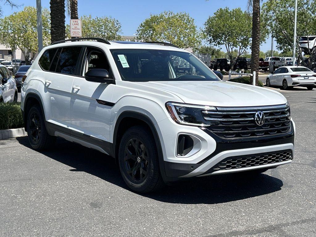 new 2026 Volkswagen Atlas car, priced at $45,837