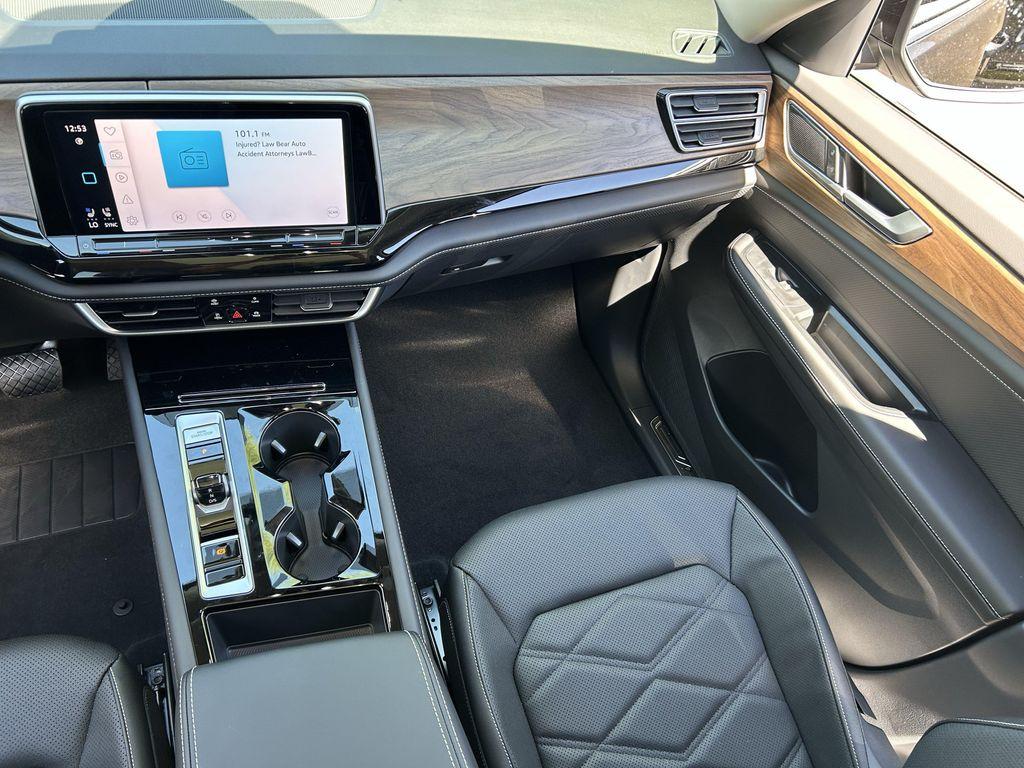 new 2026 Volkswagen Atlas car, priced at $42,455