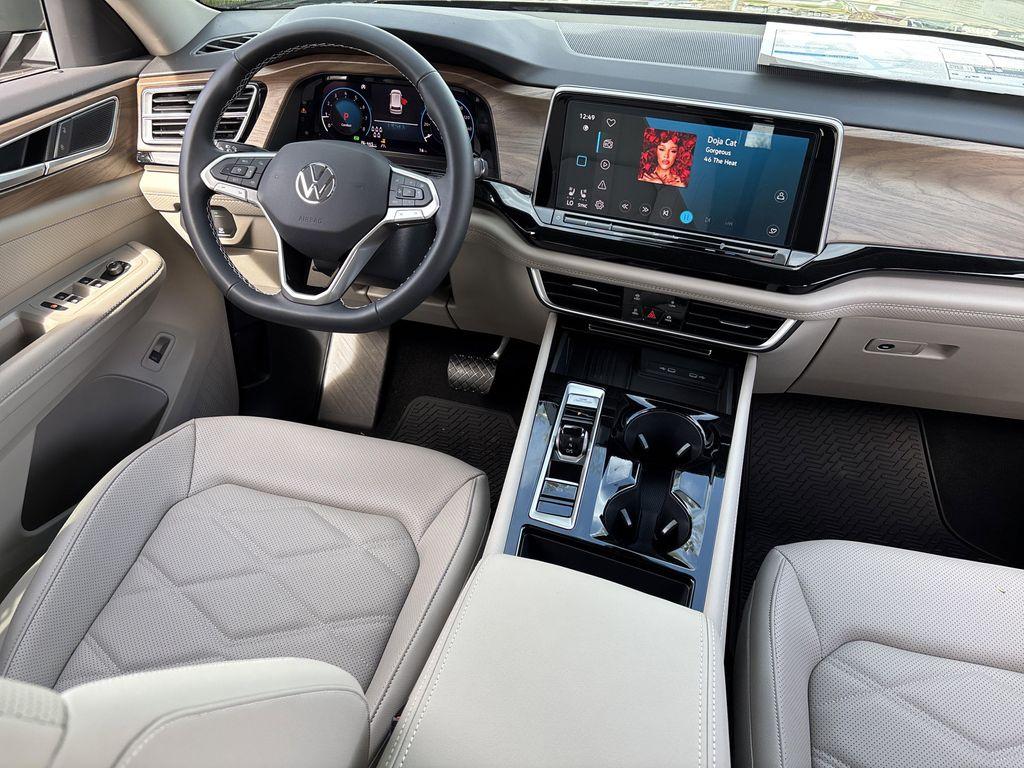 new 2026 Volkswagen Atlas car, priced at $43,187