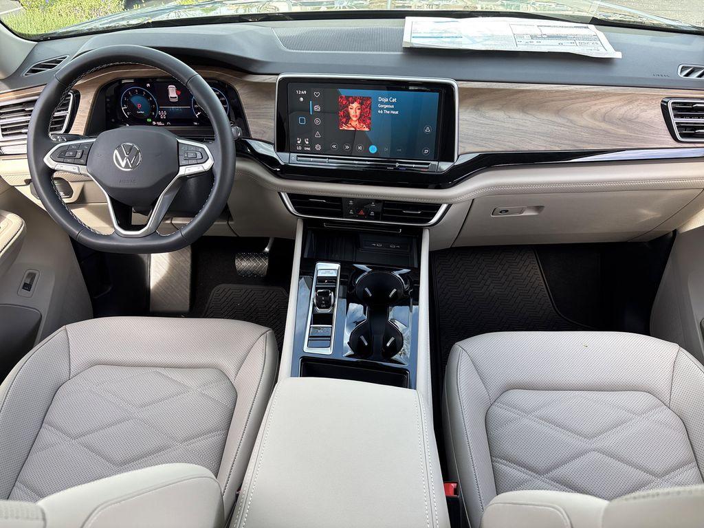 new 2026 Volkswagen Atlas car, priced at $43,187