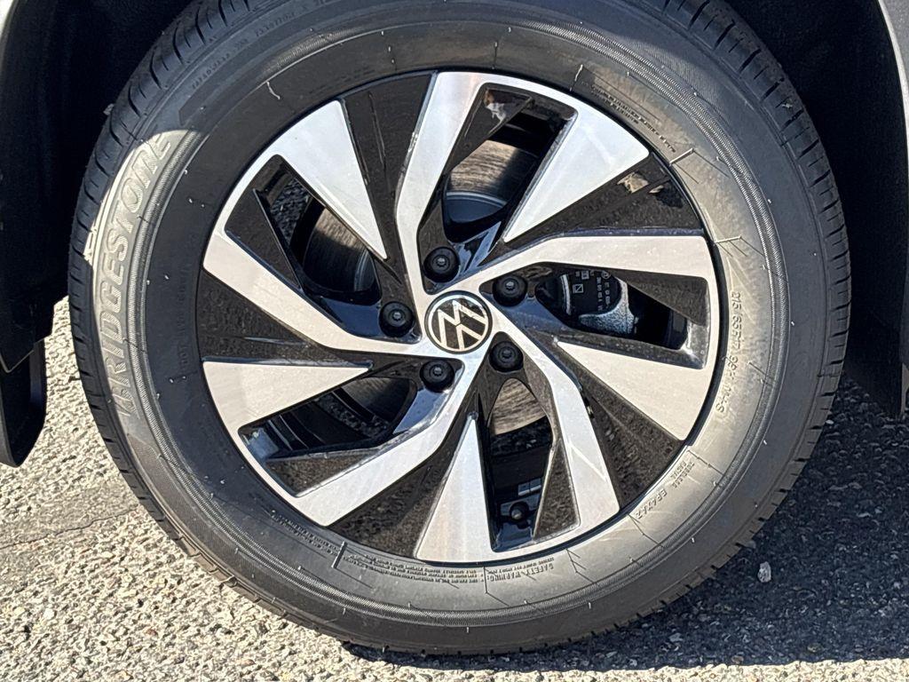 new 2026 Volkswagen Tiguan car, priced at $29,589