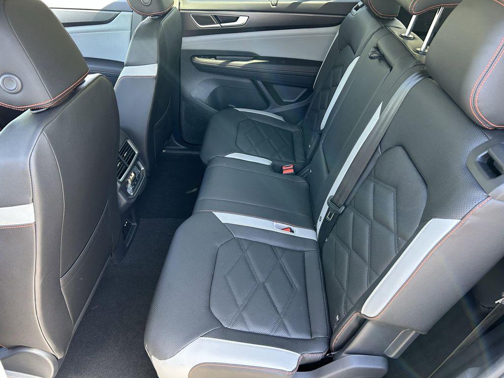 new 2026 Volkswagen Atlas car, priced at $45,837