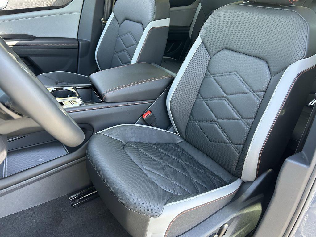 new 2026 Volkswagen Atlas car, priced at $45,837