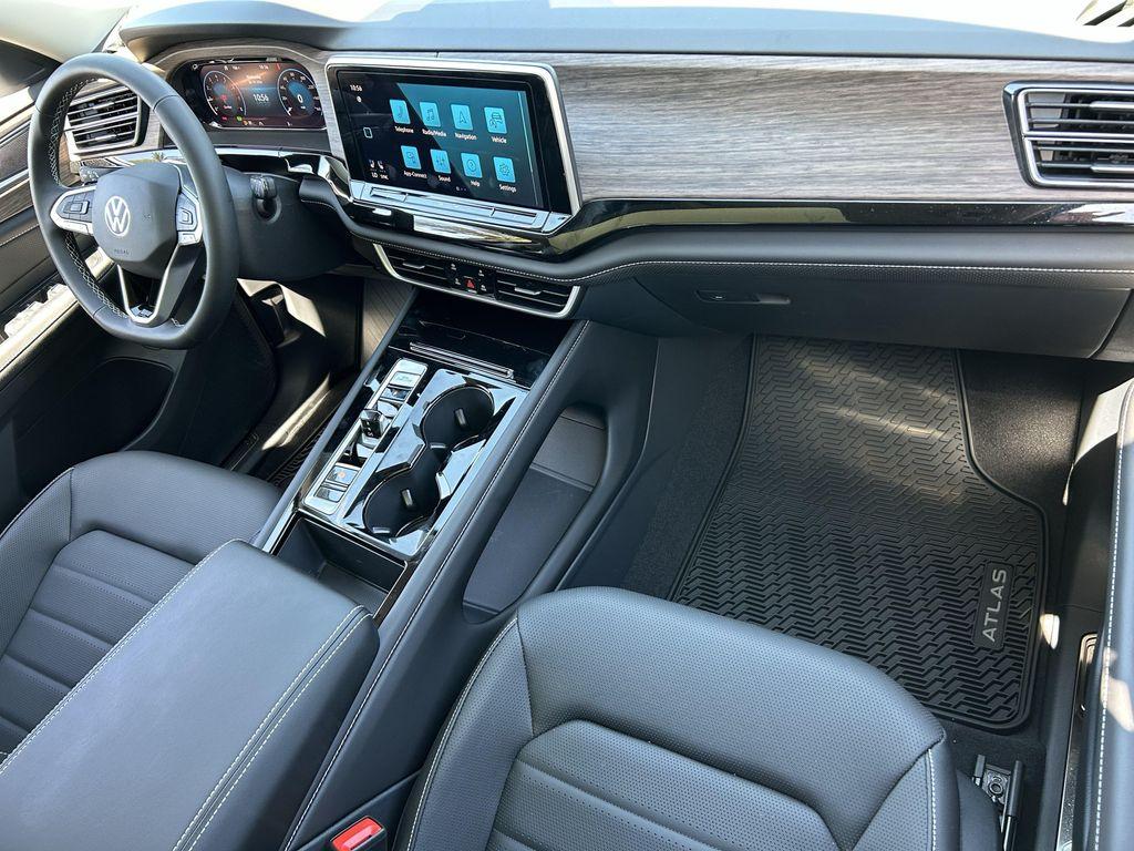 new 2026 Volkswagen Atlas car, priced at $47,588
