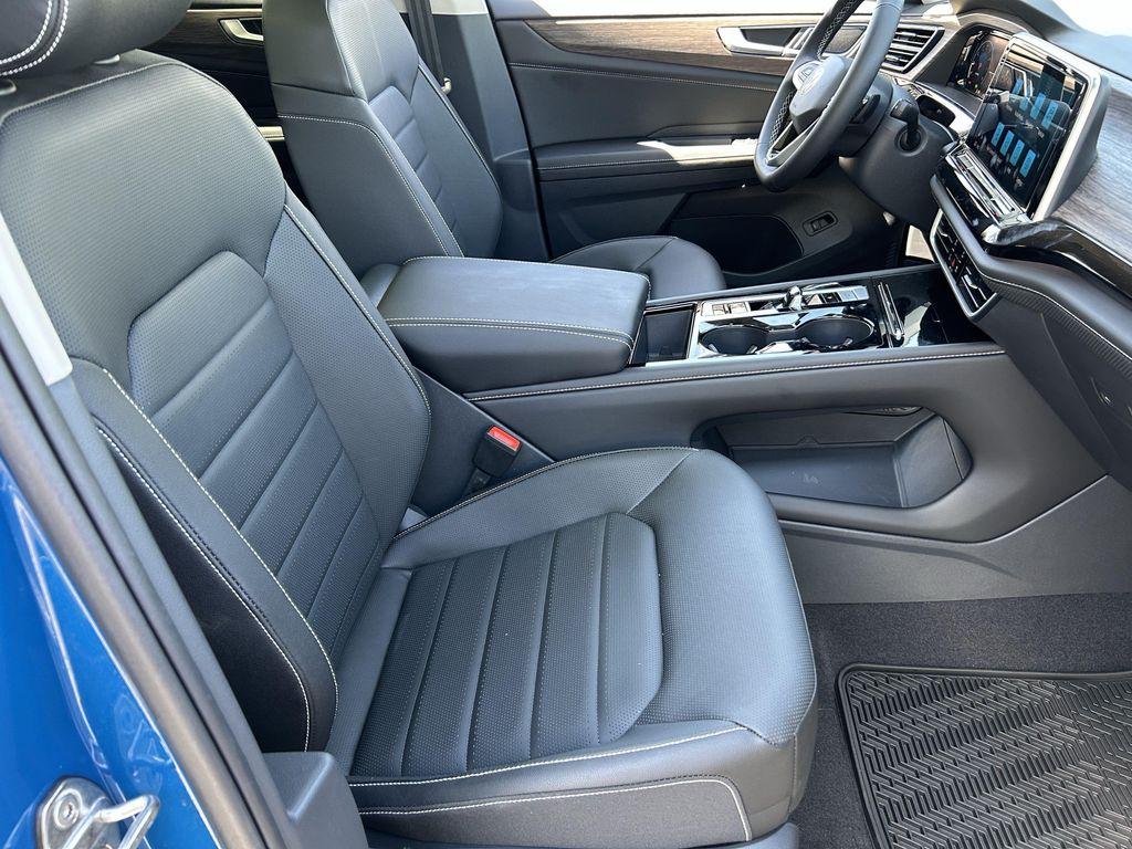 new 2026 Volkswagen Atlas car, priced at $47,588