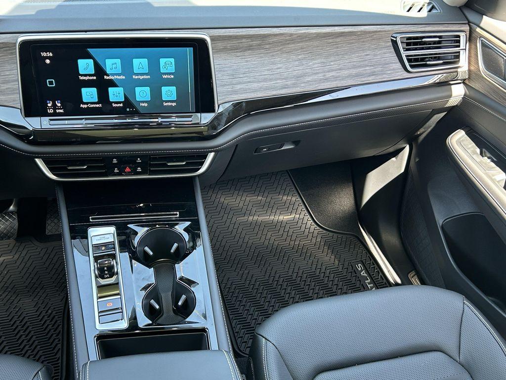 new 2026 Volkswagen Atlas car, priced at $47,588