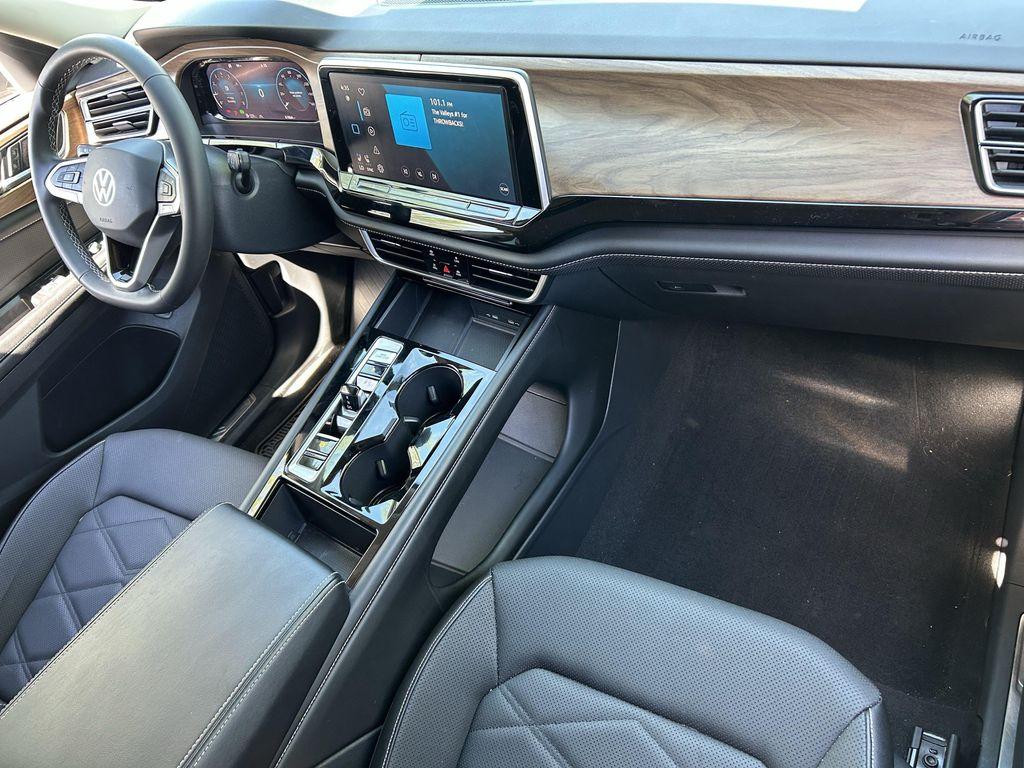 used 2024 Volkswagen Atlas car, priced at $25,886