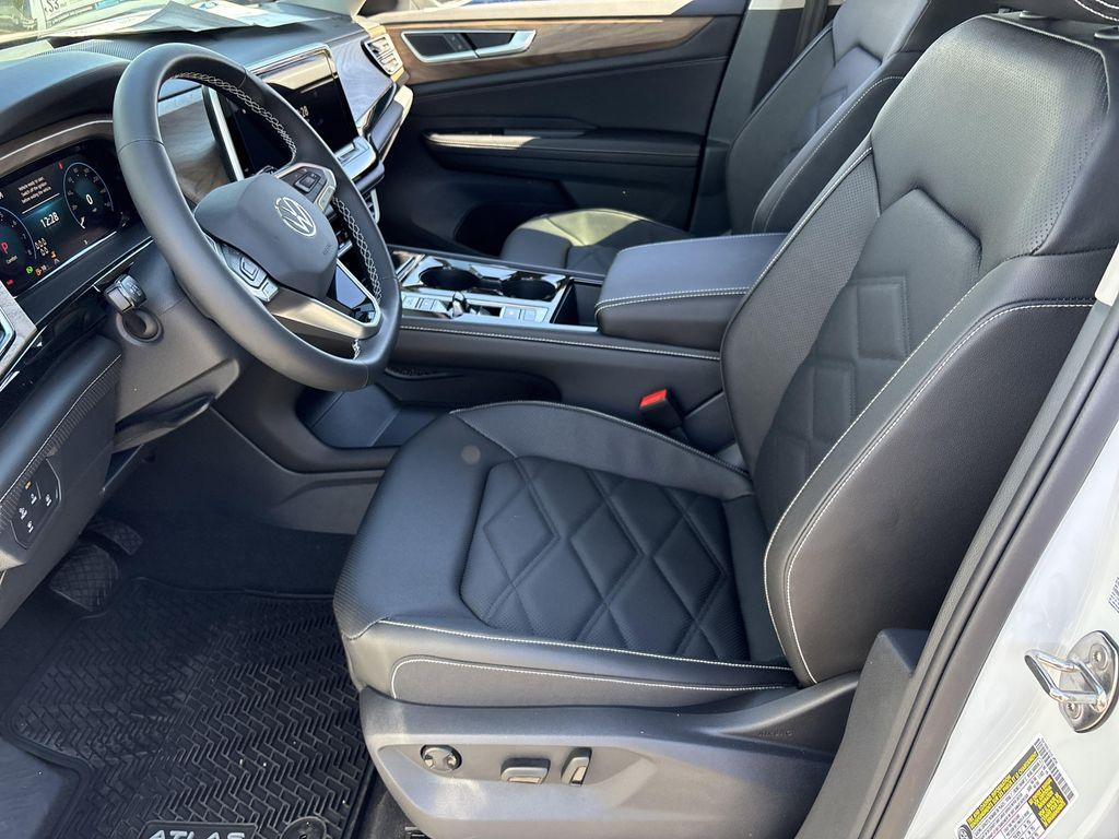new 2026 Volkswagen Atlas car, priced at $42,331
