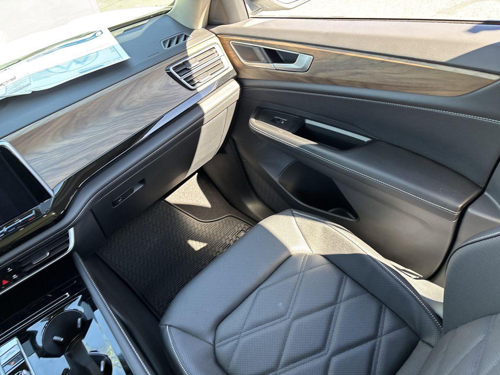 new 2026 Volkswagen Atlas car, priced at $42,331