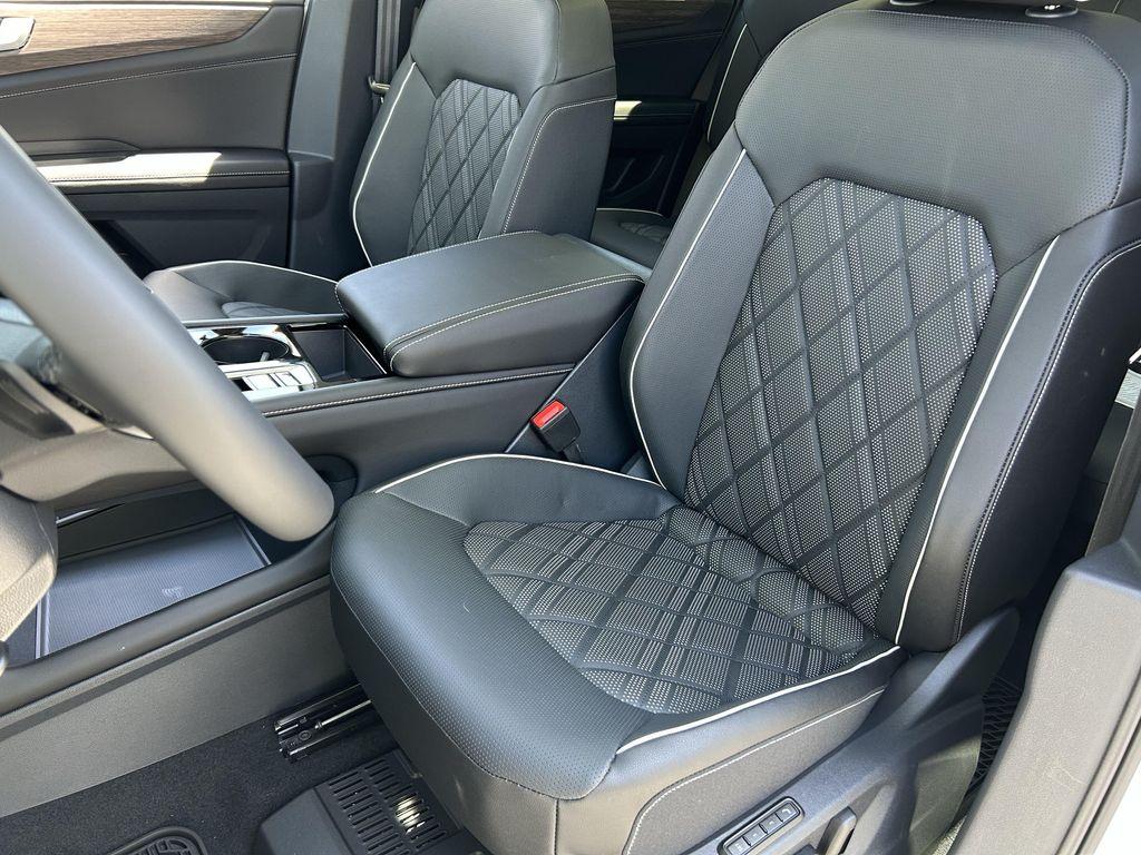 new 2026 Volkswagen Atlas car, priced at $52,358