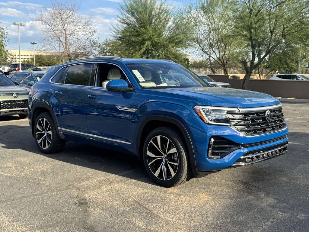 new 2026 Volkswagen Atlas Cross Sport car, priced at $50,578
