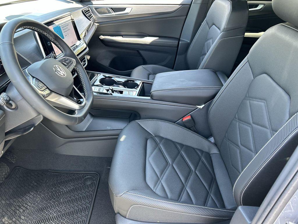 new 2026 Volkswagen Atlas Cross Sport car, priced at $42,021