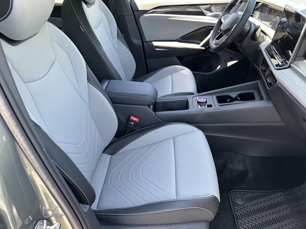 new 2026 Volkswagen Tiguan car, priced at $37,533