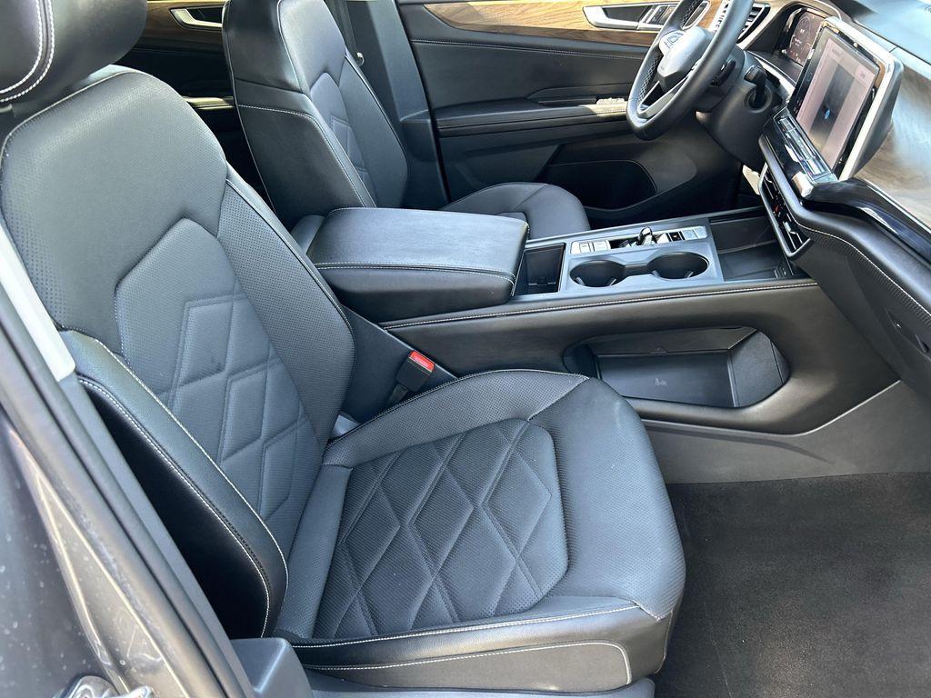 used 2024 Volkswagen Atlas car, priced at $28,573