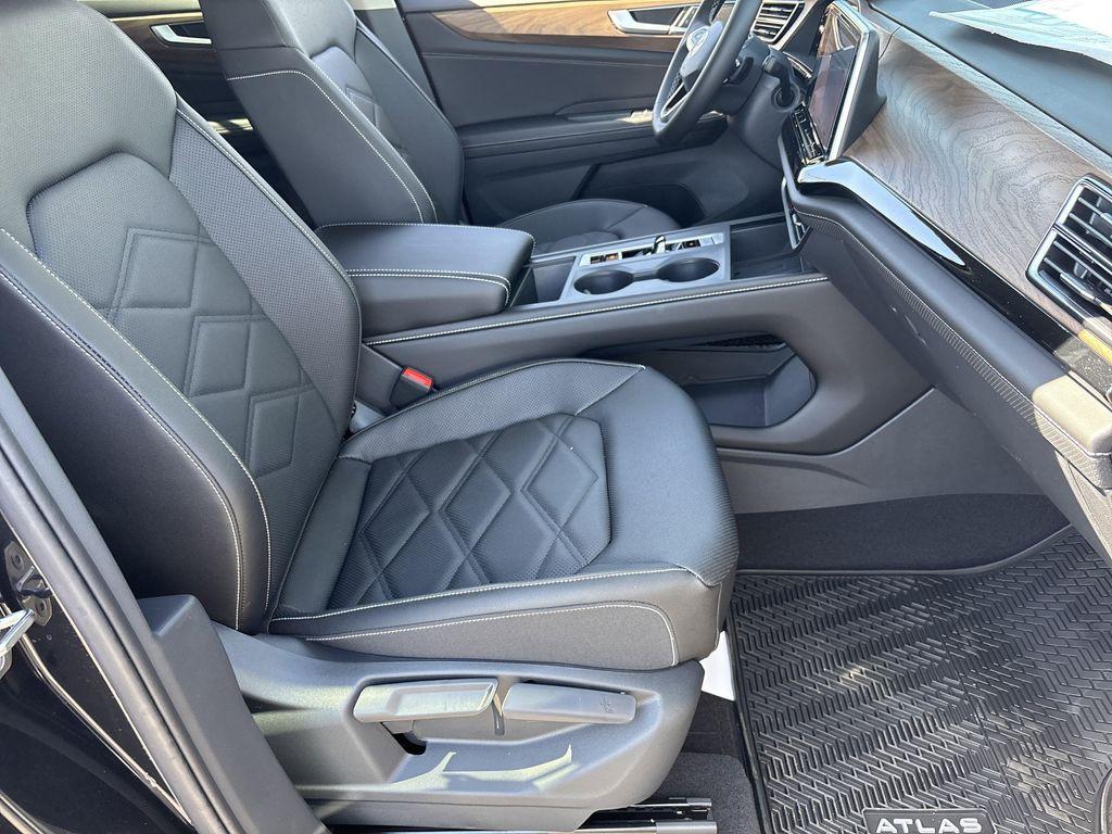 new 2026 Volkswagen Atlas car, priced at $36,269