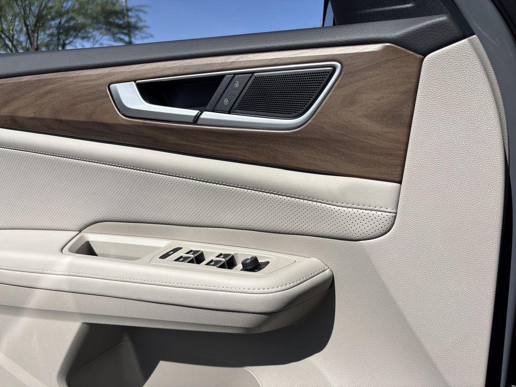 new 2026 Volkswagen Atlas car, priced at $43,327