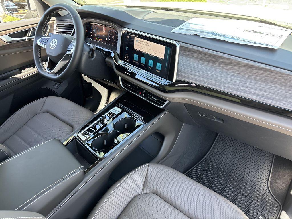 new 2026 Volkswagen Atlas car, priced at $48,111