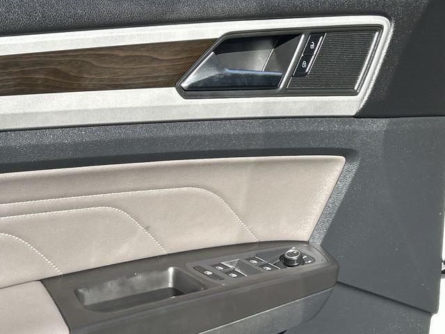used 2022 Volkswagen Atlas car, priced at $20,093