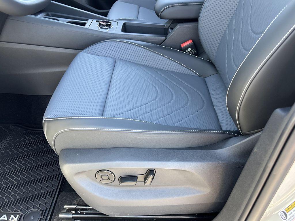 new 2026 Volkswagen Tiguan car, priced at $36,142