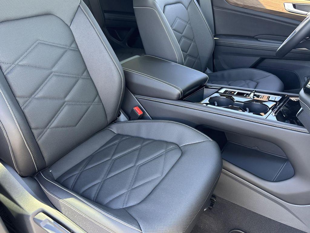 new 2026 Volkswagen Atlas car, priced at $42,926
