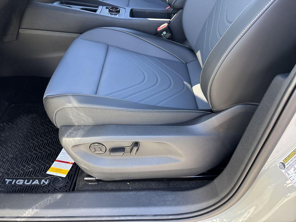 new 2026 Volkswagen Tiguan car, priced at $36,204