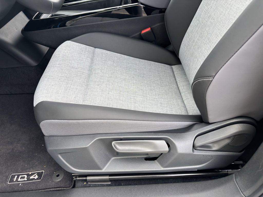 new 2026 Volkswagen ID.4 car, priced at $38,669