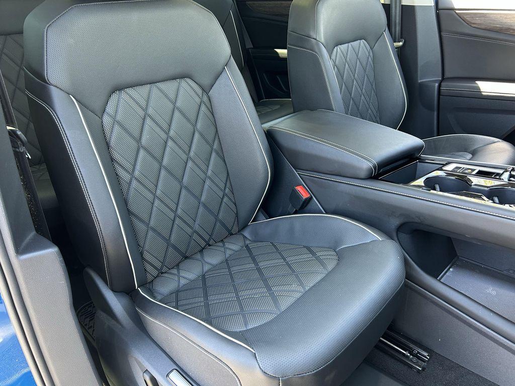 used 2026 Volkswagen Atlas car, priced at $44,588