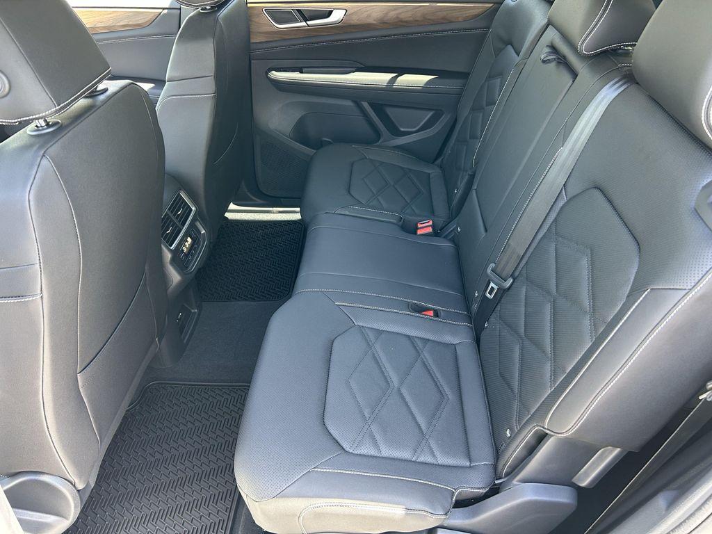 new 2026 Volkswagen Atlas car, priced at $36,724